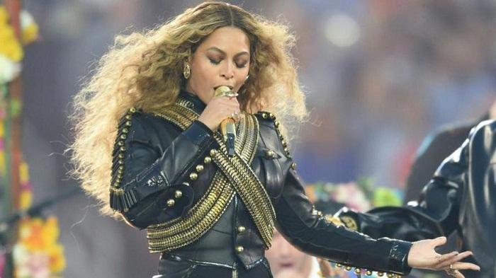 Beyoncé attise les rumeurs autour d’un possible film-album